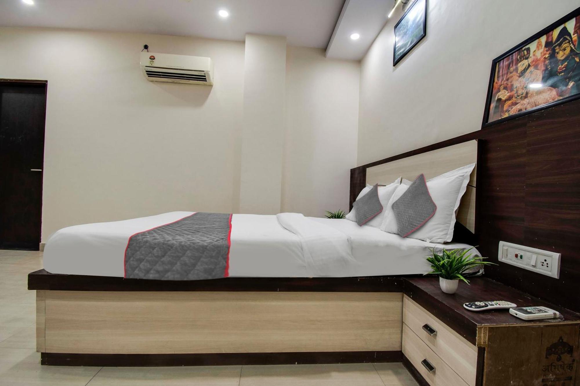 Capital O Pink Peral Hotel Jaipur Exterior photo