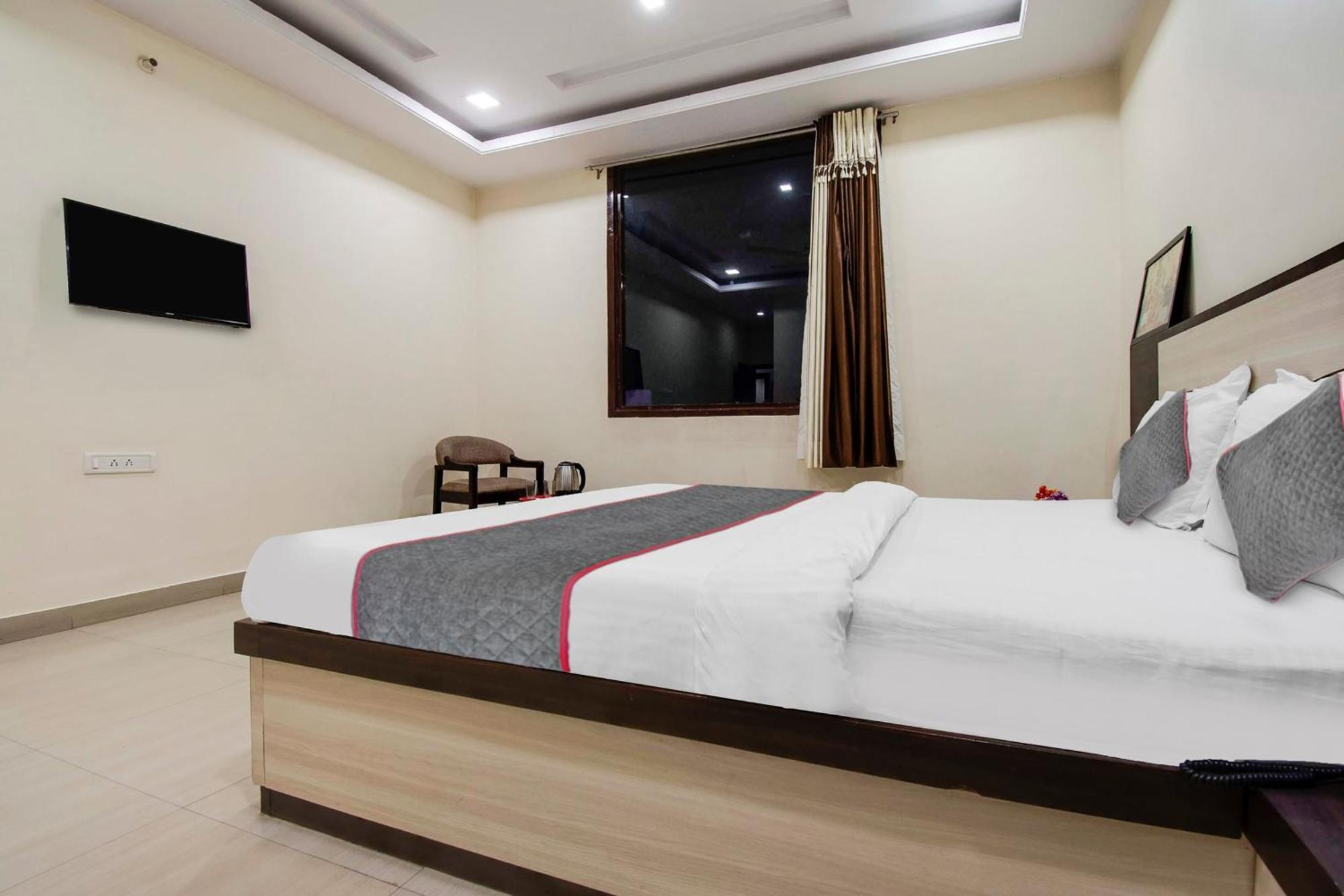 Capital O Pink Peral Hotel Jaipur Exterior photo