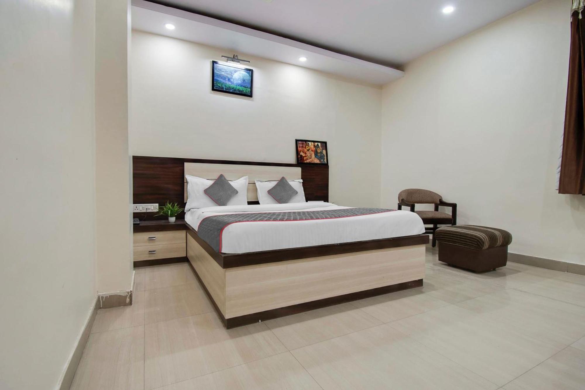 Capital O Pink Peral Hotel Jaipur Exterior photo