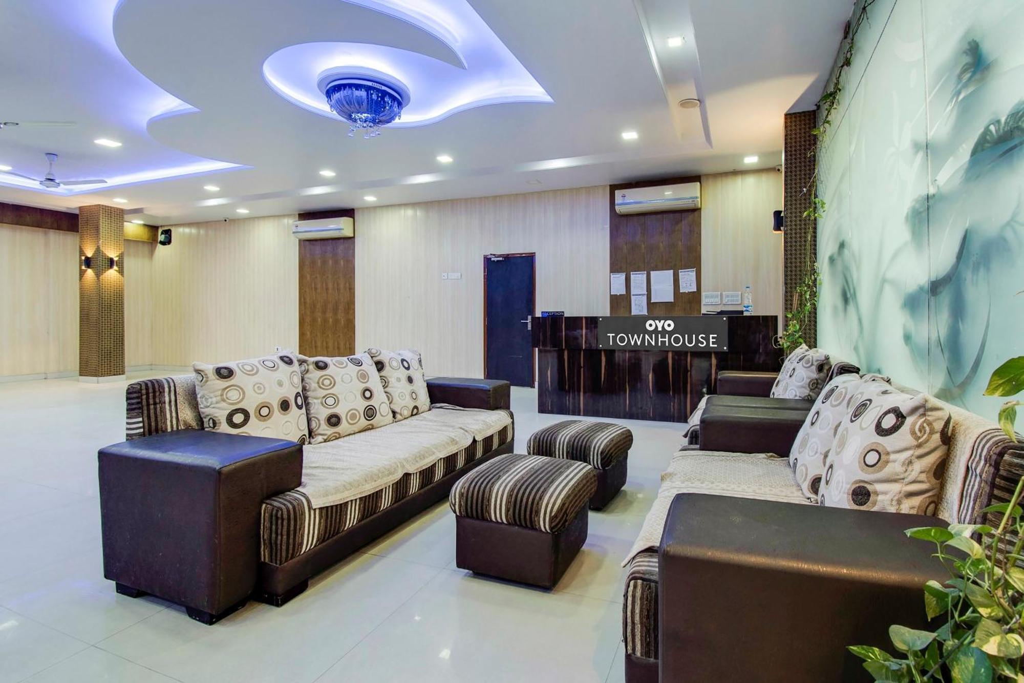 Capital O Pink Peral Hotel Jaipur Exterior photo