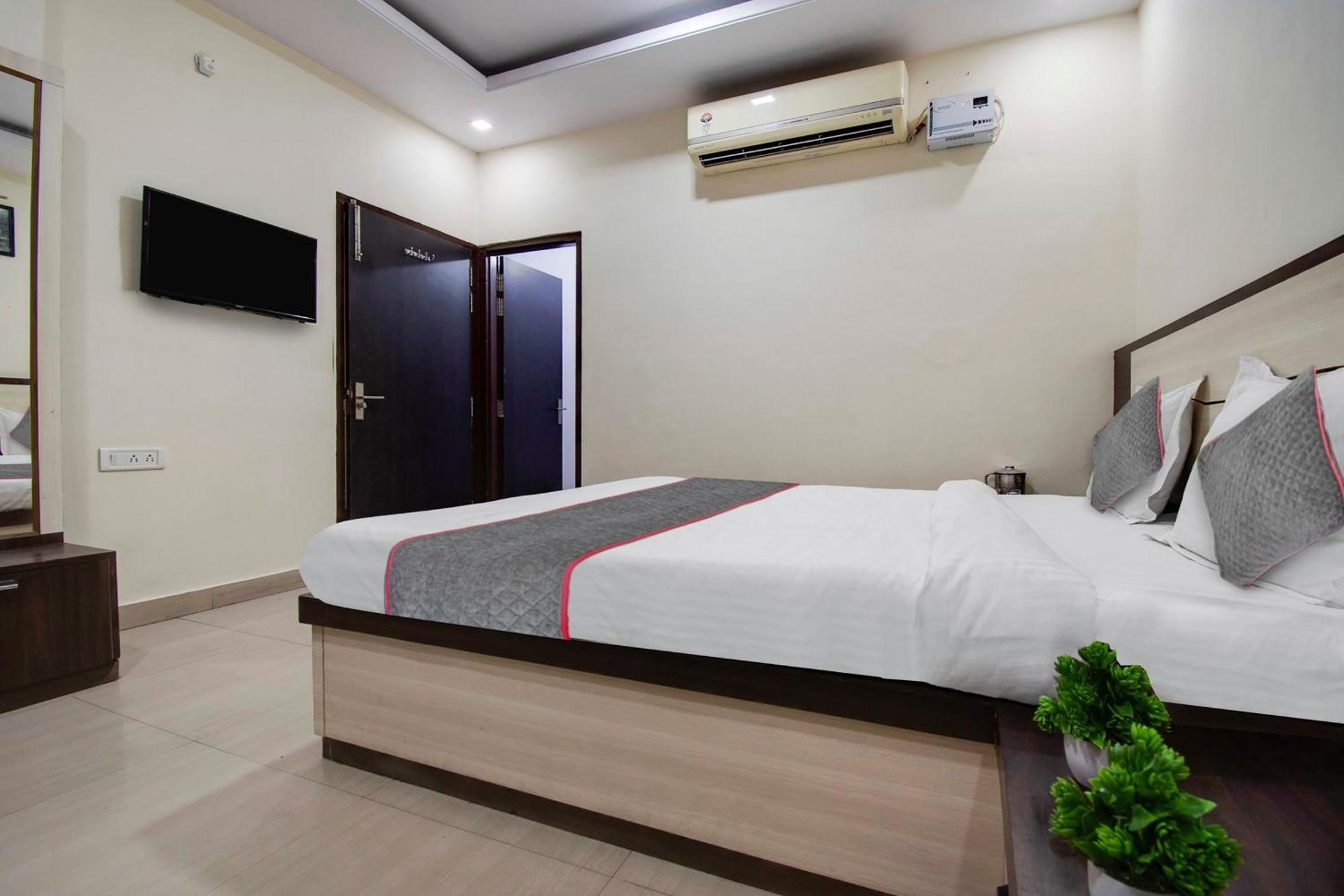 Capital O Pink Peral Hotel Jaipur Exterior photo