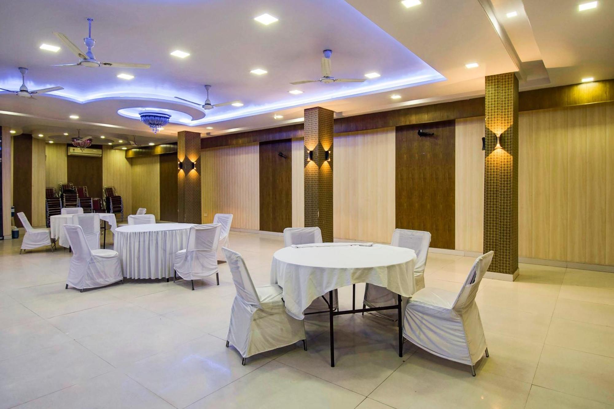 Capital O Pink Peral Hotel Jaipur Exterior photo